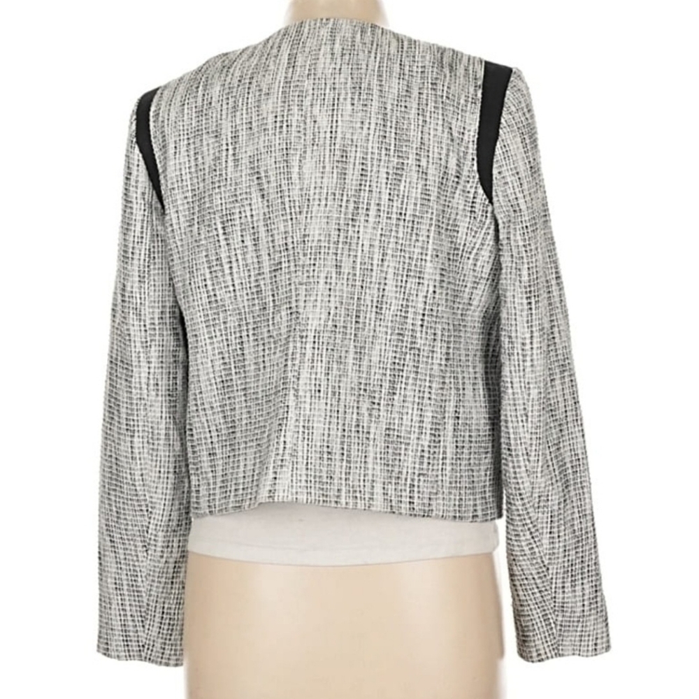 Banana Republic Black and White Patterned Blazer - Picture 2 of 5
